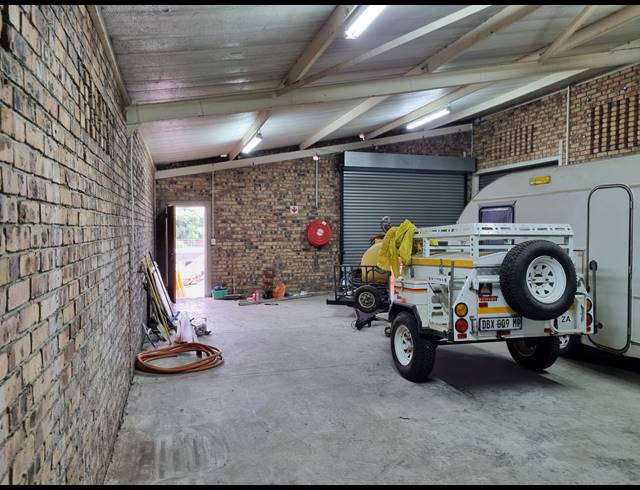 95M² INDUSTRIAL YARD TO LET IN VINTONIA